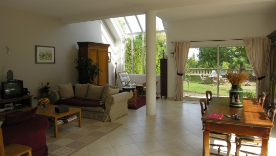 Constructeur sur mesure verriere angle maison