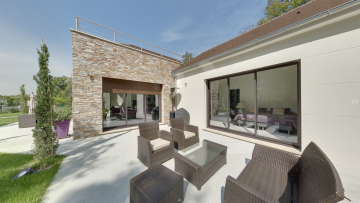 Construire maison haut de gamme terrasse