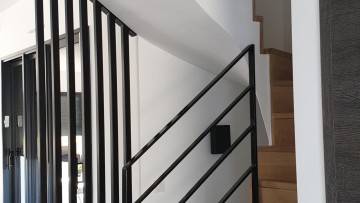 Construction maison haut de gamme escalier design